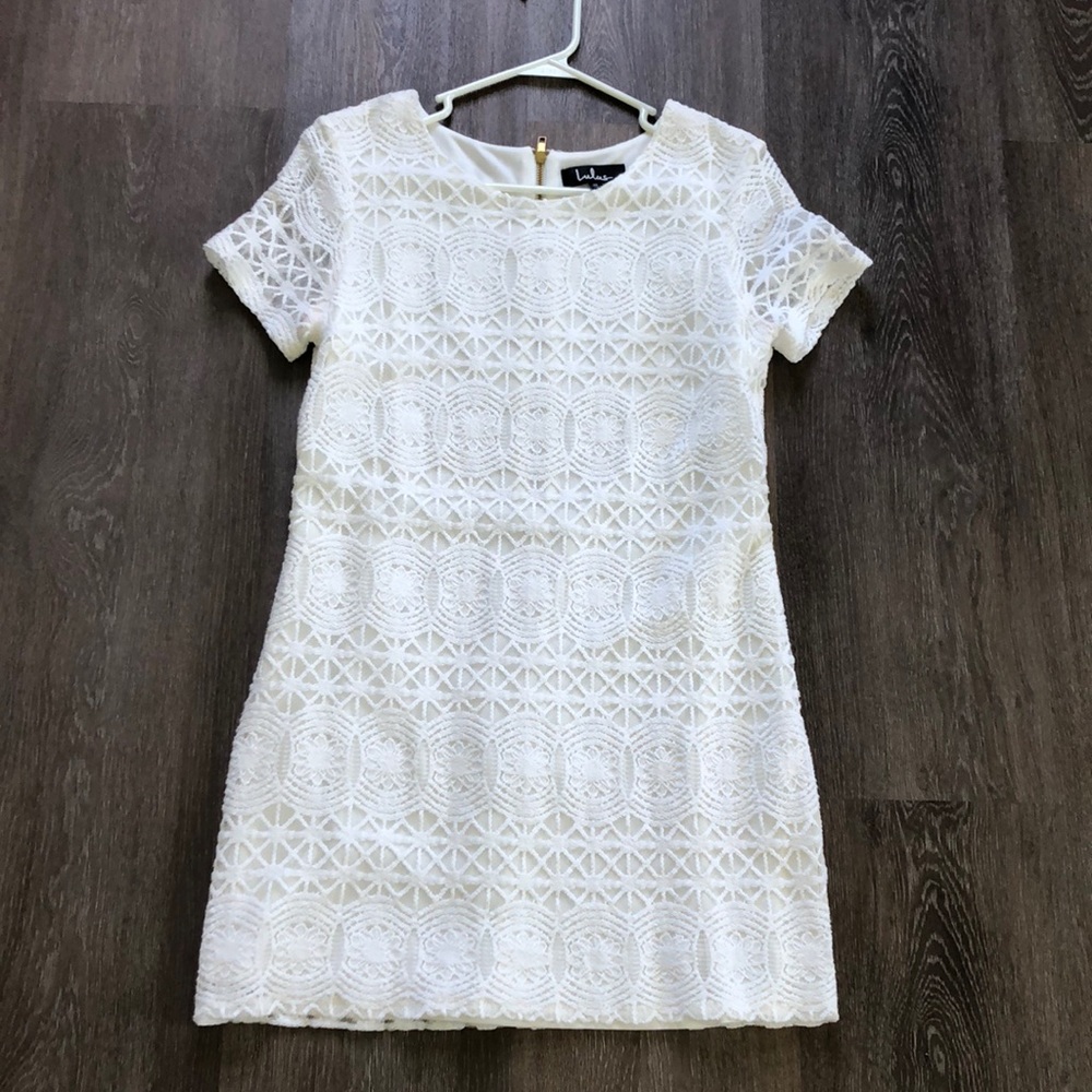 Lulus white lace mini dress with short sleeves